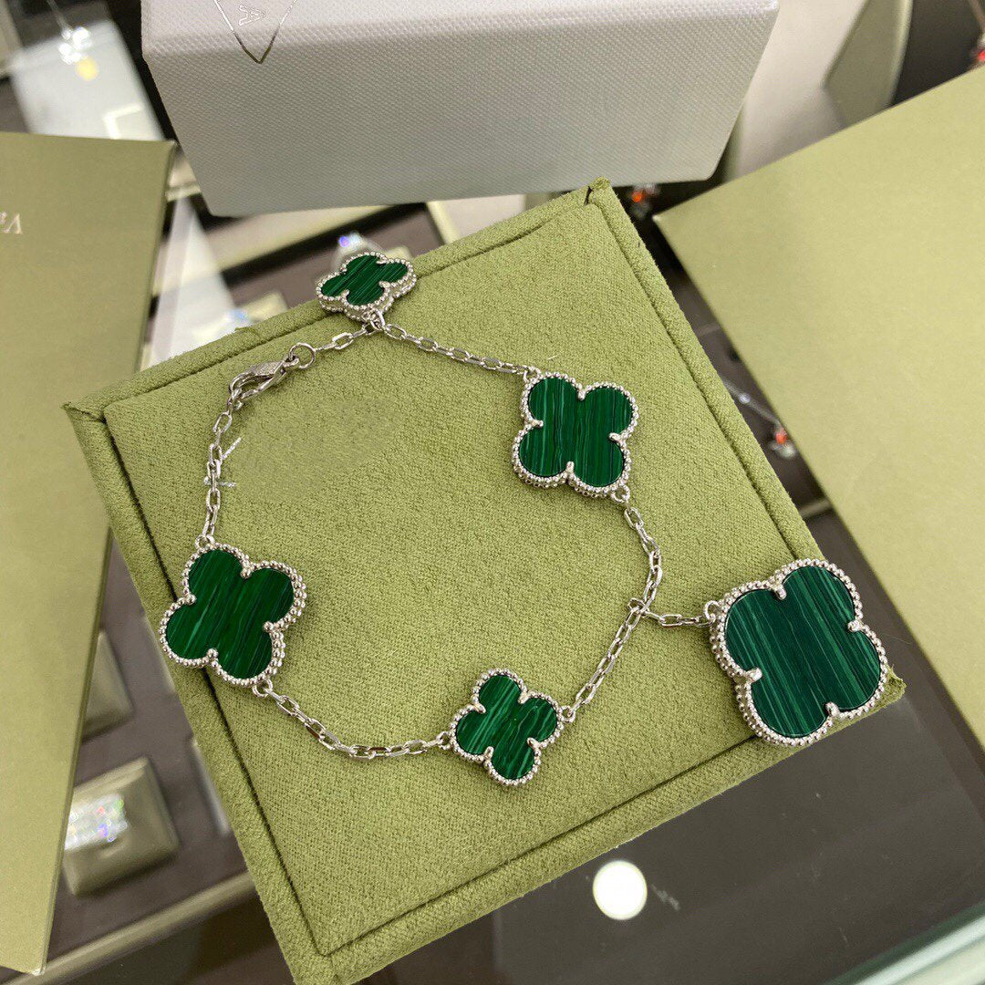 [Garvey ]CLOVER 5 MOTIFS SIVLER MALACHITE BRACELET
