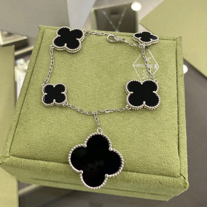 [Garvey ]CLOVER 5 MOTIFS SIVLER ONYX BRACELET