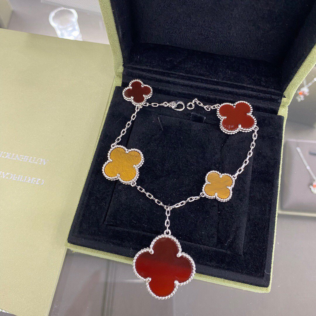 [Garvey ]CLOVER 5 MOTIFS SIVLER CARNELIAN TIGER EYE BRACELET
