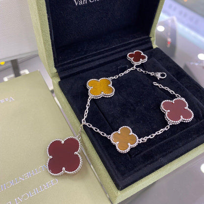 [Garvey ]CLOVER 5 MOTIFS SIVLER CARNELIAN TIGER EYE BRACELET