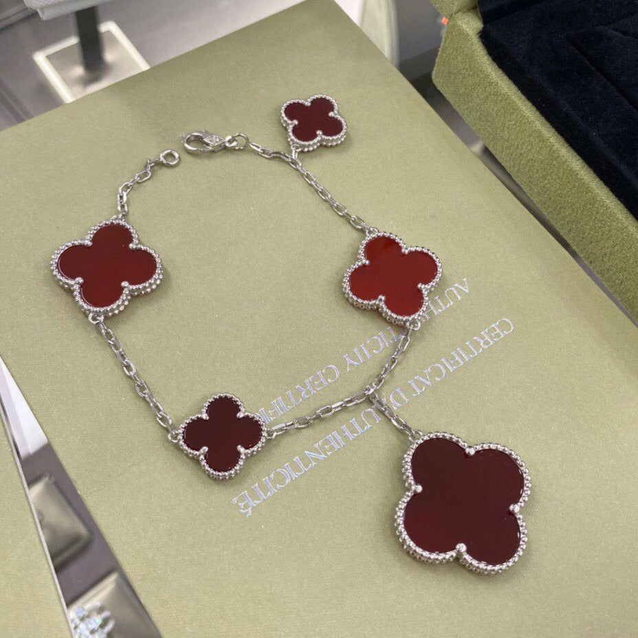 [Garvey ]CLOVER 5 MOTIFS SIVLER CARNELIAN BRACELET
