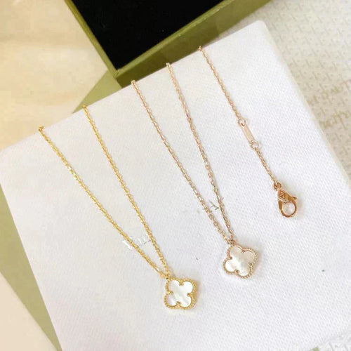 [Garvey ]CLOVER MINI 9.5MM WHITE MOTHER-OF-PEARL NECKLACE
