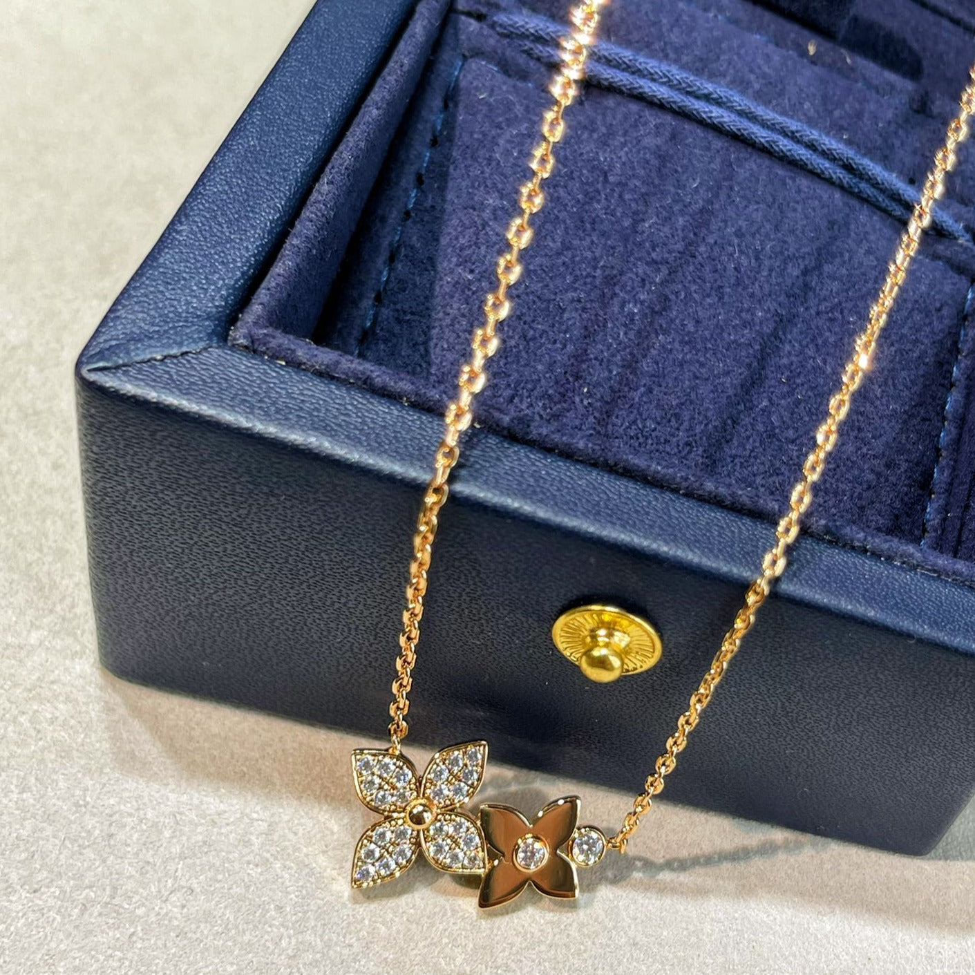 [Garvey]STAR BLOSSOM NECKLACE ROSE GOLD DIAMONDS