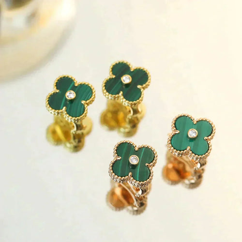 [Garvey ]CLOVER MEDIUM 1 MOTIFS MALACHITE DIAMOND EARRINGS