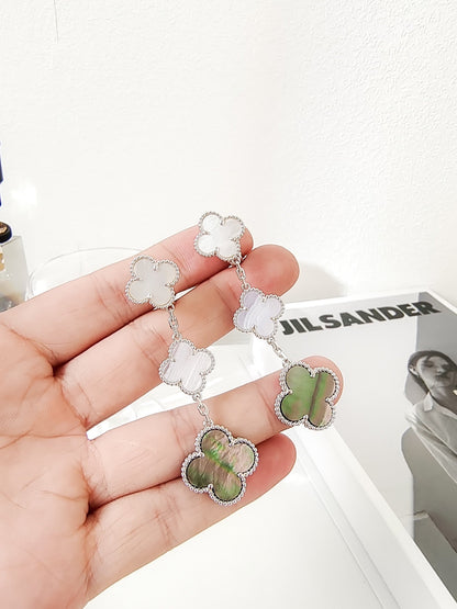 [Garvey ]CLOVER 3 MOTIFS CHALCEDONY DARK MOP SILVER EARRINGS