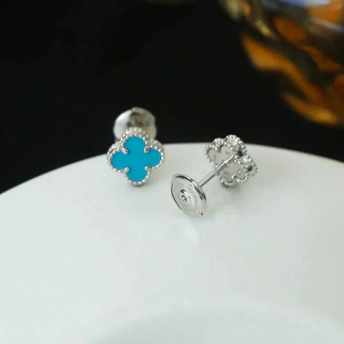 [Garvey ]CLOVER MINI 9.5MM ONYX STUD EARRINGS SILVER