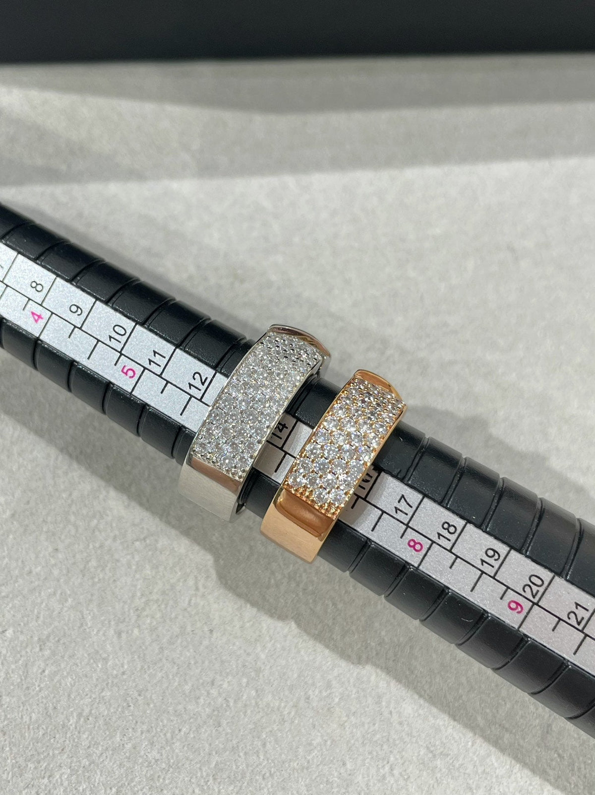 [Garvey ]LIENS EVIDENCE  DIAMOND PAVED RING