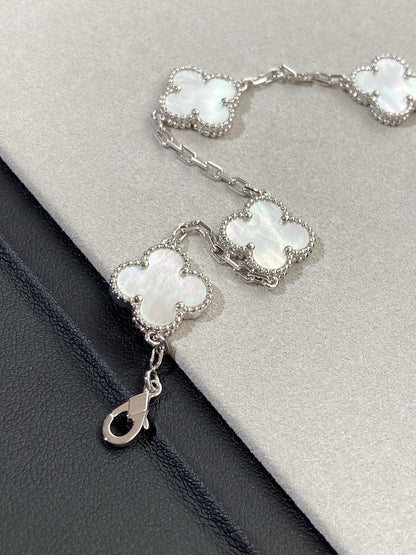 [Garvey ]CLOVER WHITE PEARL MOP 5 MOTIF BRACELET COLLECTION