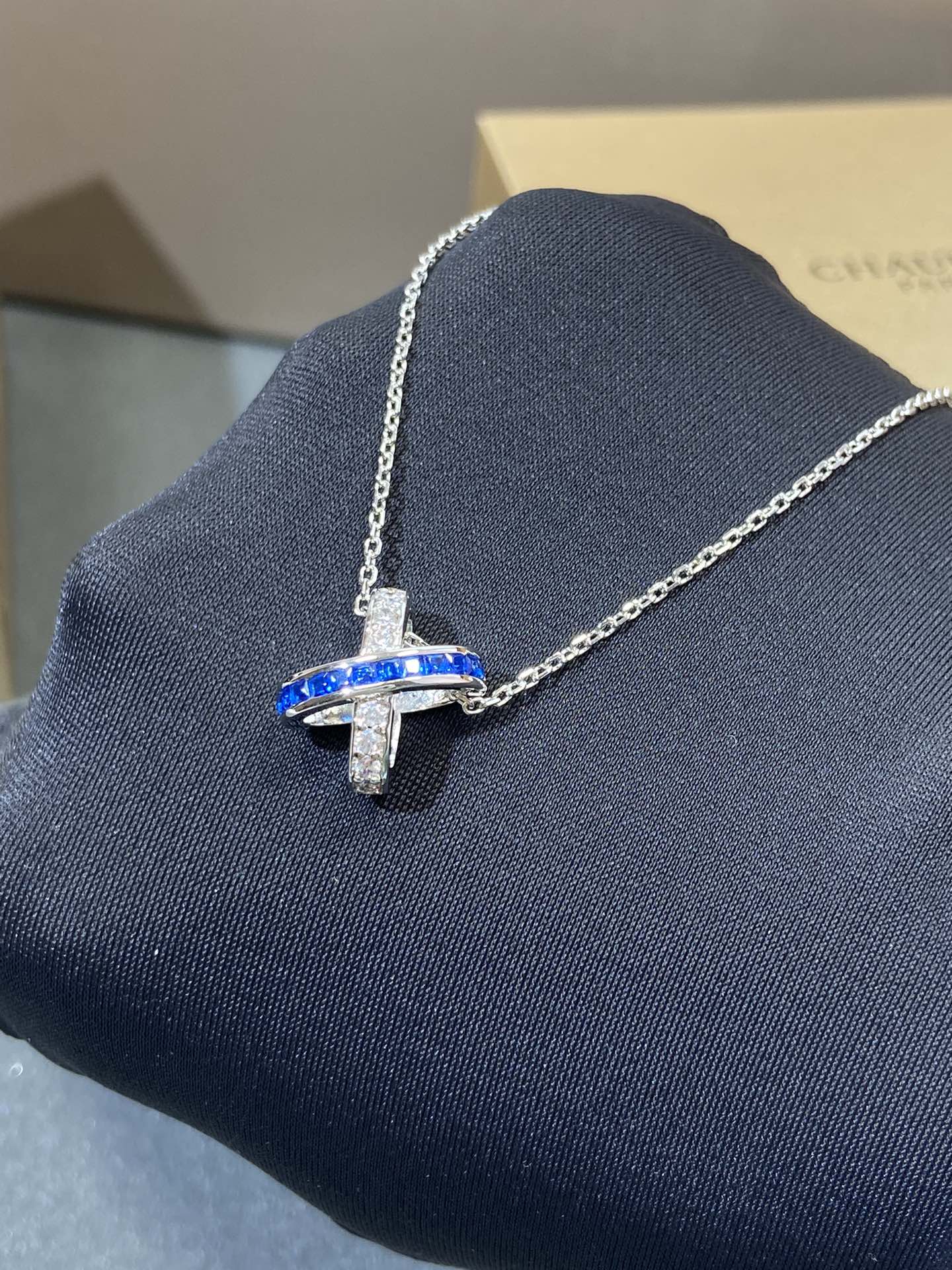 [Garvey]LIENS DIAMOND SILVER NECKLACE