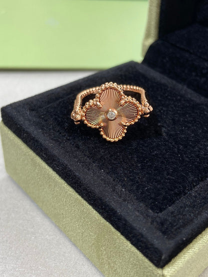 [Garvey ]CLOVER RIVERSIBLE PINK GOLD RING