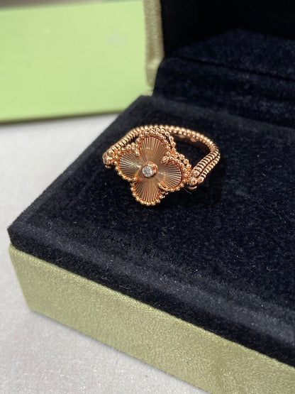 [Garvey ]CLOVER RIVERSIBLE PINK GOLD RING