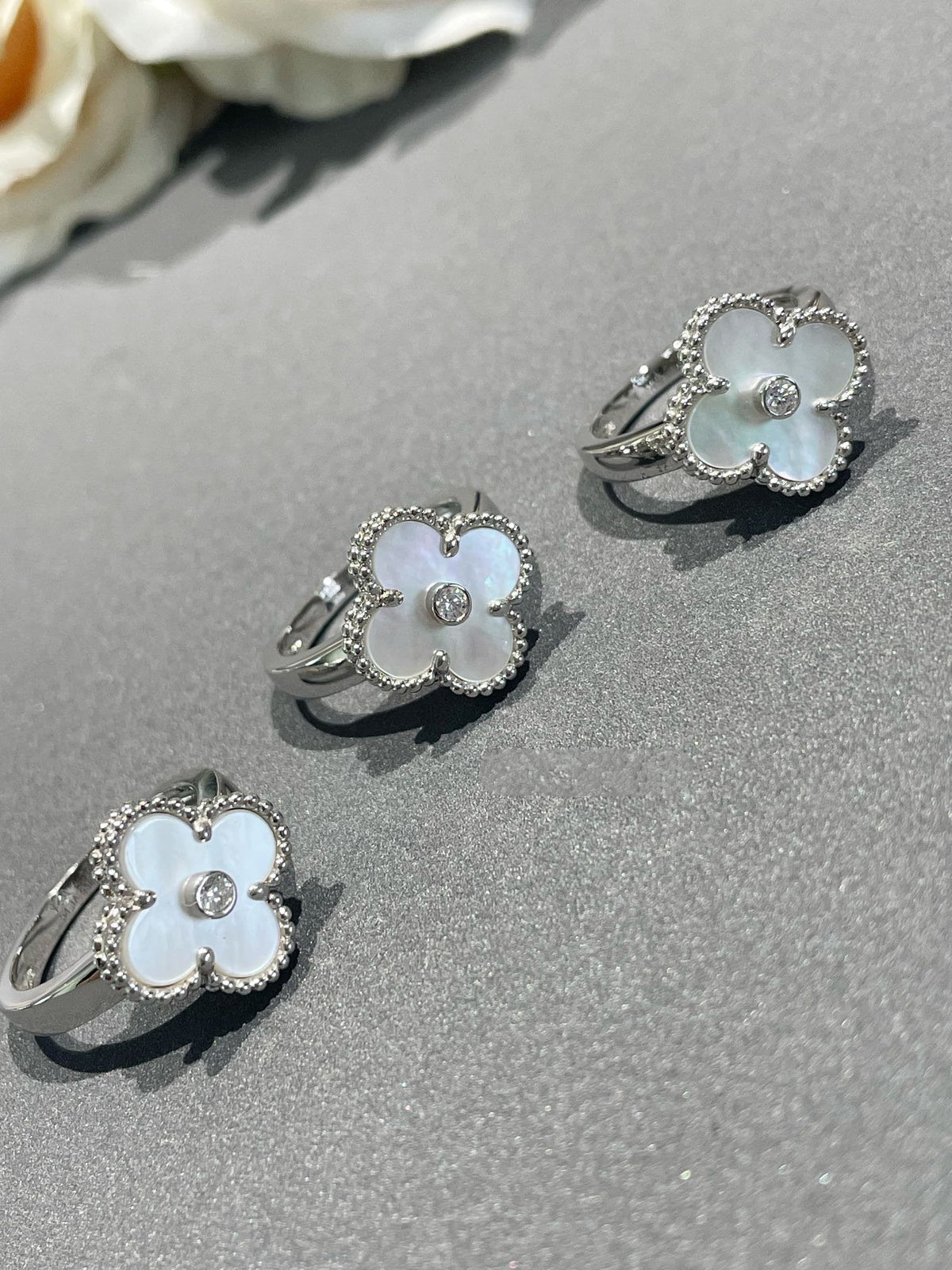 [Garvey ]CLOVER SILVER MOP DIAMOND RING