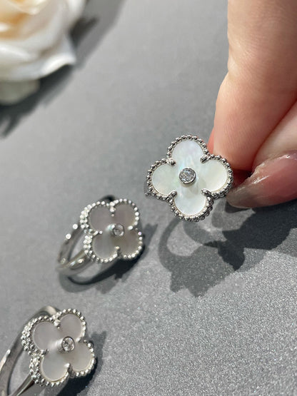 [Garvey ]CLOVER SILVER MOP DIAMOND RING