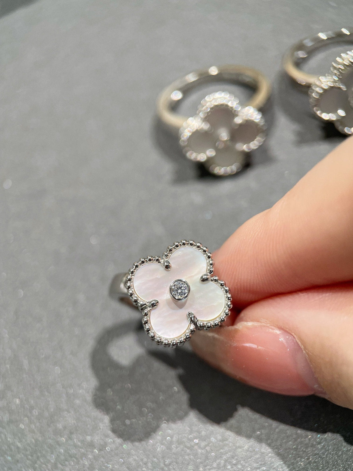 [Garvey ]CLOVER SILVER MOP DIAMOND RING