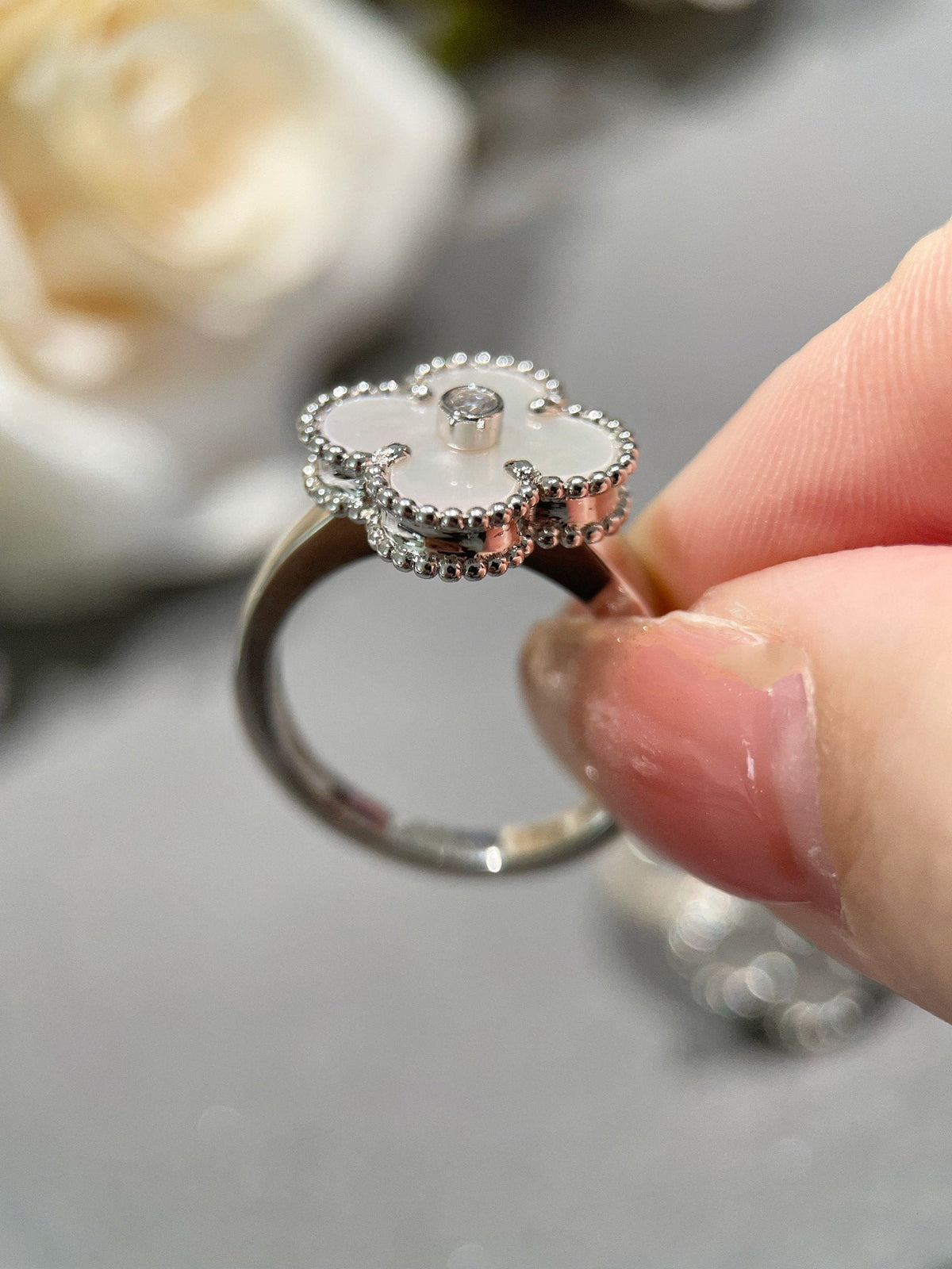 [Garvey ]CLOVER SILVER MOP DIAMOND RING