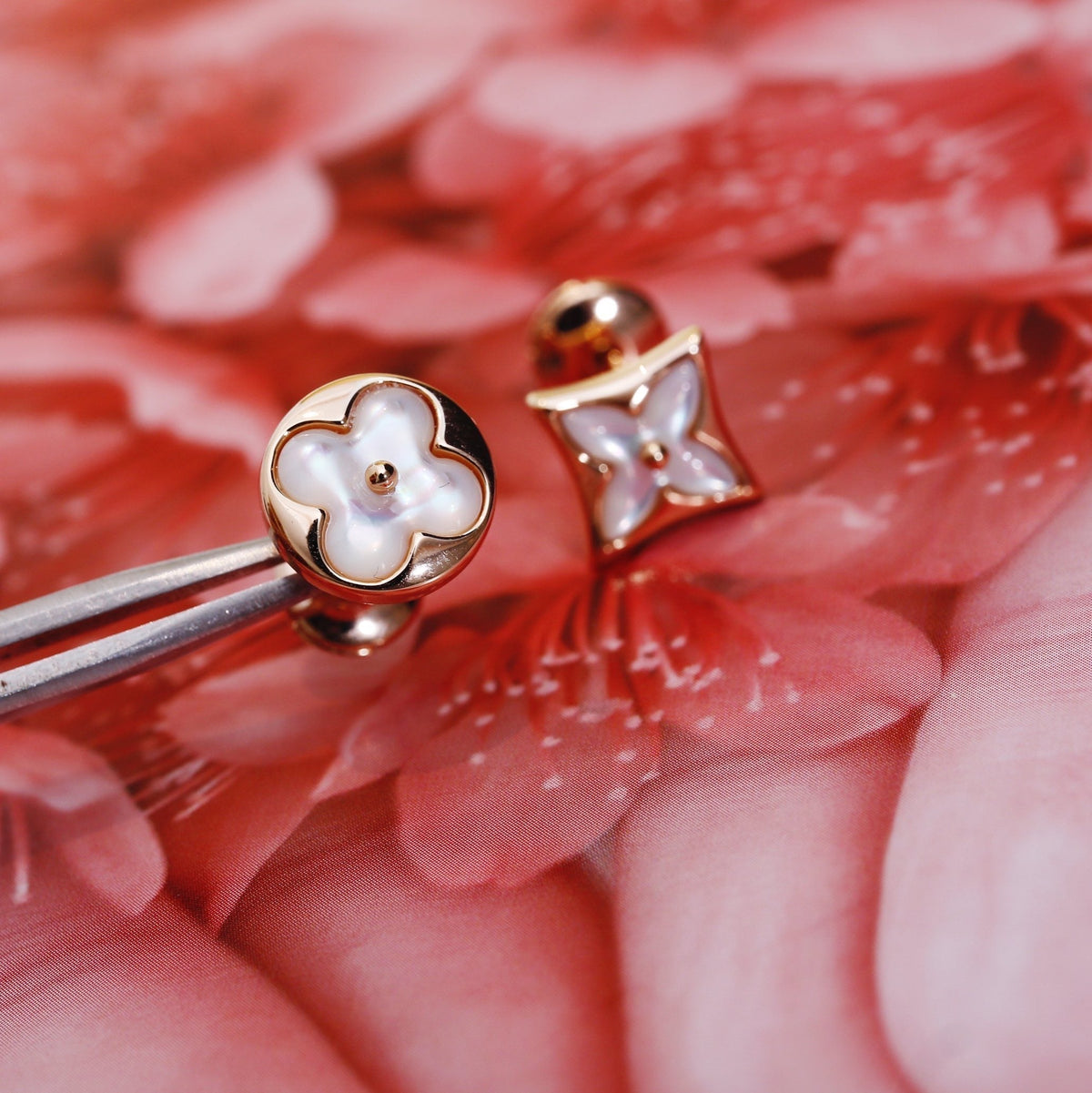 [Garvey ]STAR AND SUN PINK GOLD MOP STUD EARRINGS