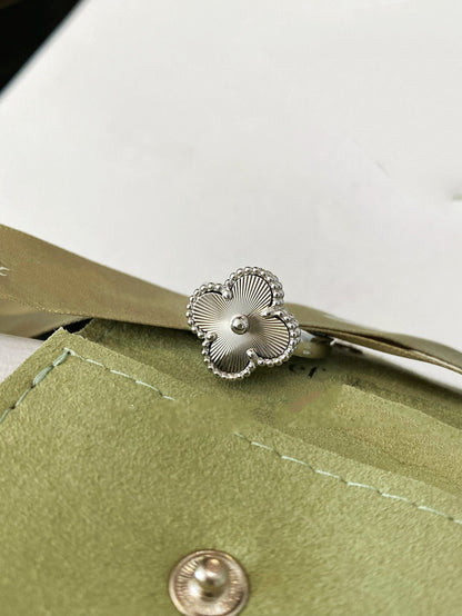 [Garvey ]CLOVER SILVER RING