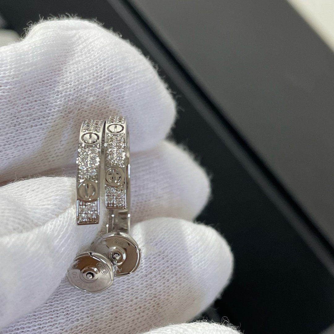 [Garvey ]LOVE DIAMOND SILVER HOOP EARRINGS