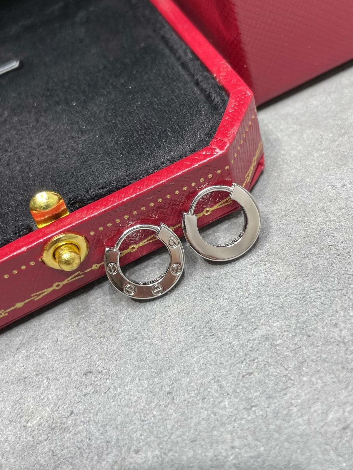 [Garvey ]LOVE MINI EARRINGS