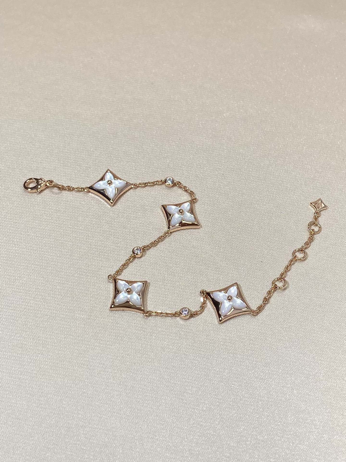 [Garvey]STAR 4 MOTIF MOP DIAMOND ROSE GOLD BRACELET