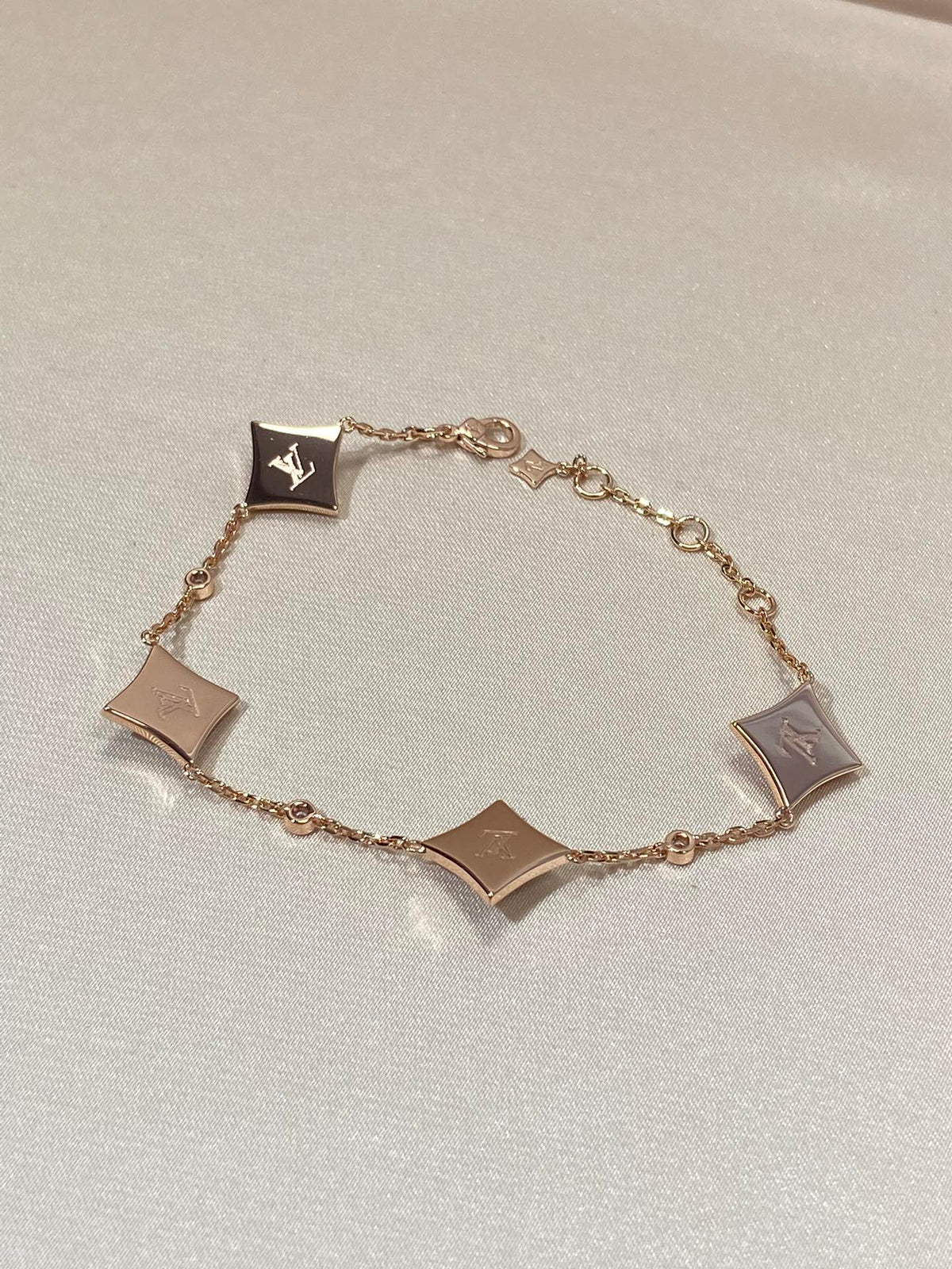 [Garvey ]STAR 4 MOTIF MOP DIAMOND PINK GOLD BRACELET