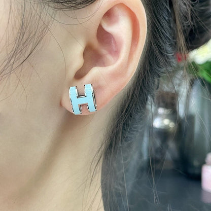 [Garvey ]POP H SKY BLUE STUD EARRINGS