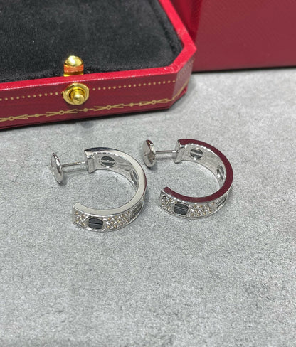 [Garvey ]LOVE CERAMIC DIAMOND PAVED SILVER EARRINGS