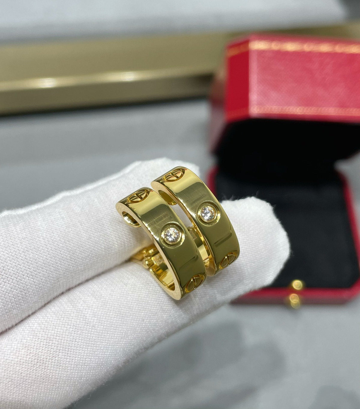 [Garvey ]LOVE 5.5MM 1 DIAMOND EARRINGS