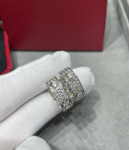 [Garvey ]LOVE 5.5MM DIAMOND PAVED EARRINGS