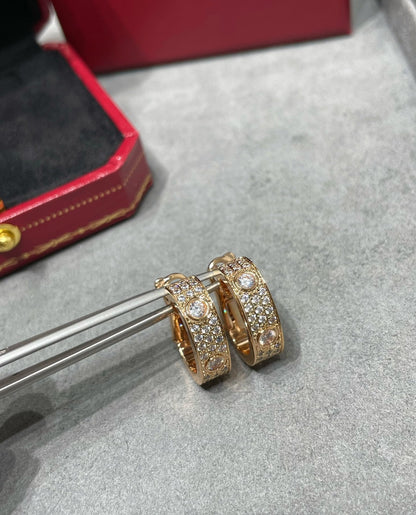 [Garvey ]LOVE 5.5MM DIAMOND PAVED EARRINGS