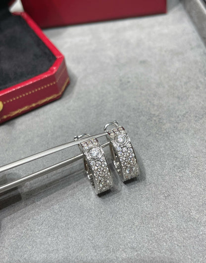 [Garvey ]LOVE 5.5MM DIAMOND PAVED EARRINGS