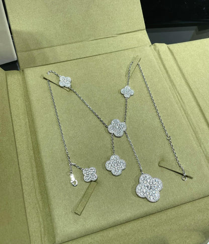 [Garvey ]CLOVER 6 MOTIF DIAMOND PAVED NECKLACE