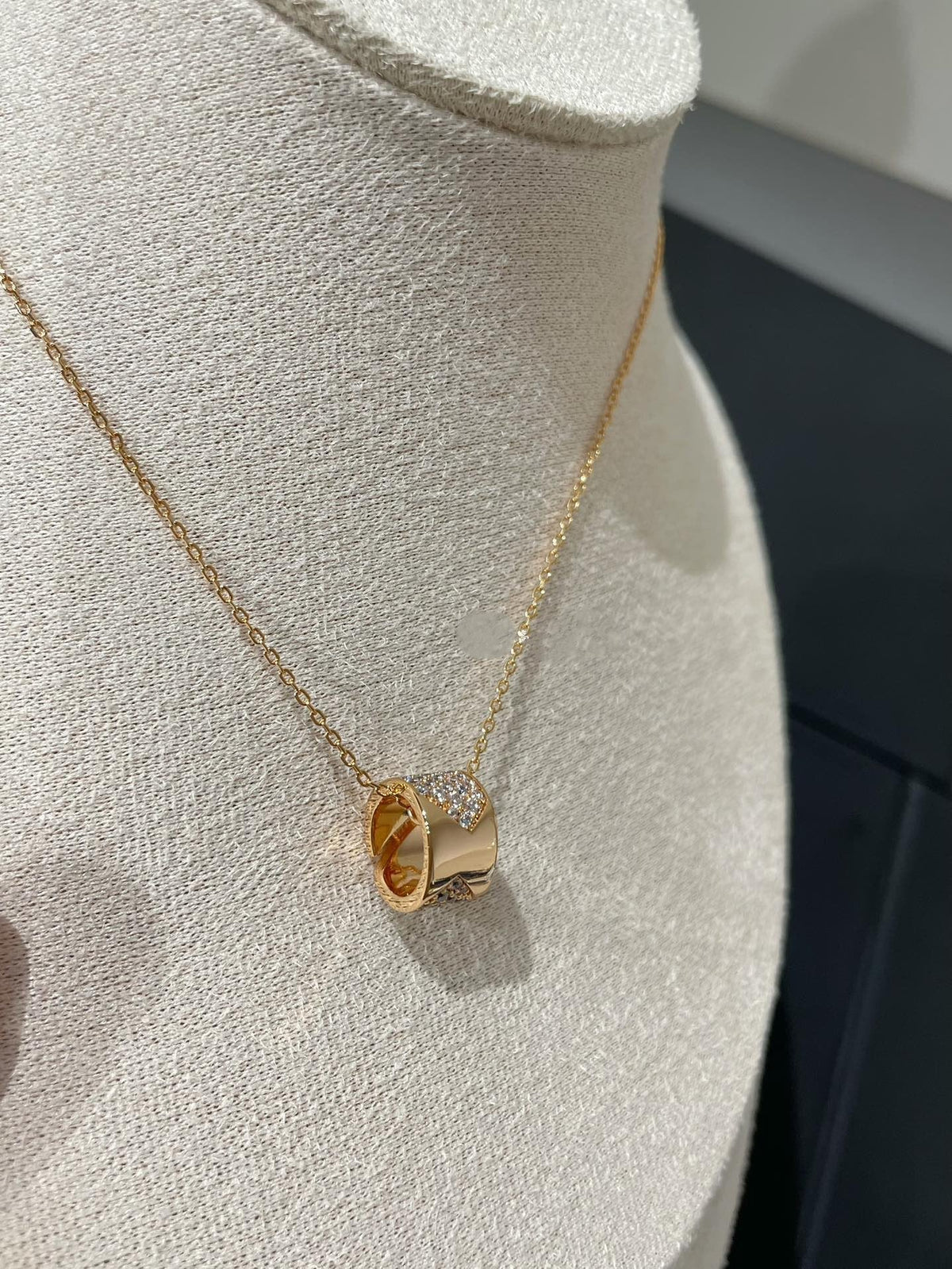 [Garvey ]LIENS EVIDENCE DIAMOND PAVED NECKLACE