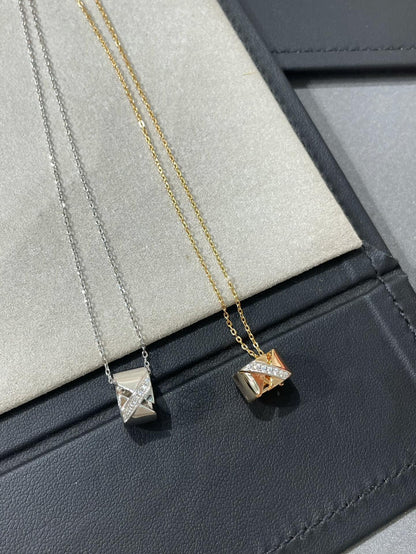 [Garvey]LIENS EVIDENCE DIAMOND NECKLACE
