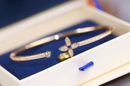 [Garvey ]IDYLLE PINK GOLD OPEN BRACELET DIAMOND PAVED