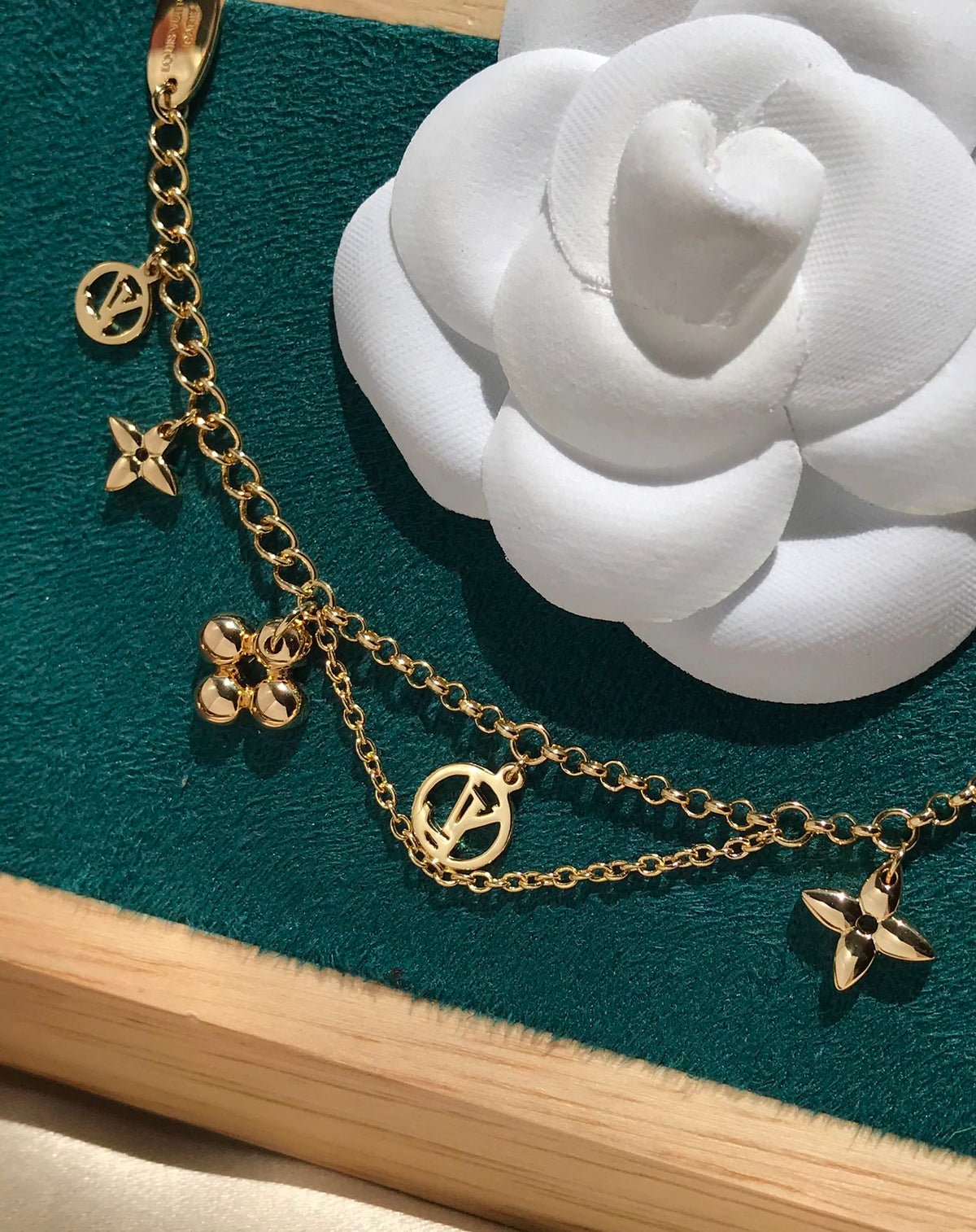 [Garvey ]BLOOMING PINK GOLD MOP BRACELET