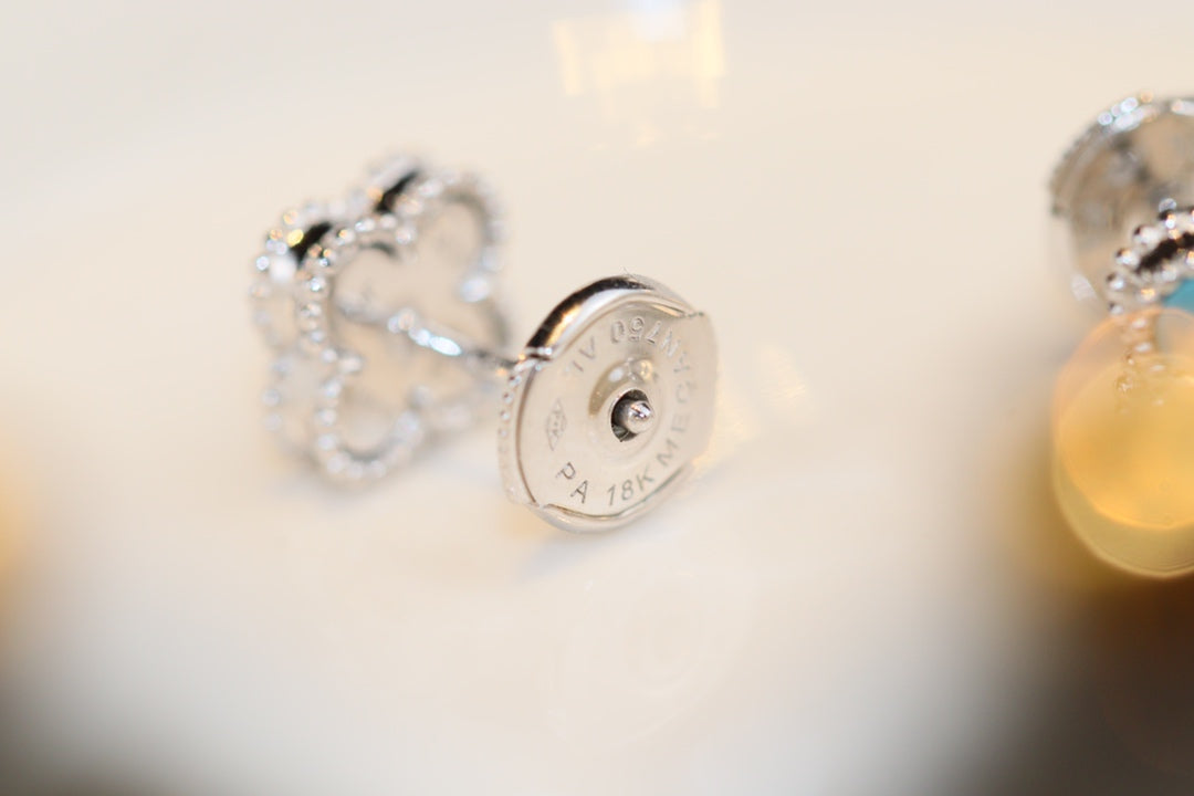[Garvey ]CLOVER MINI TURQUOISE SILVER STUD EARRINGS