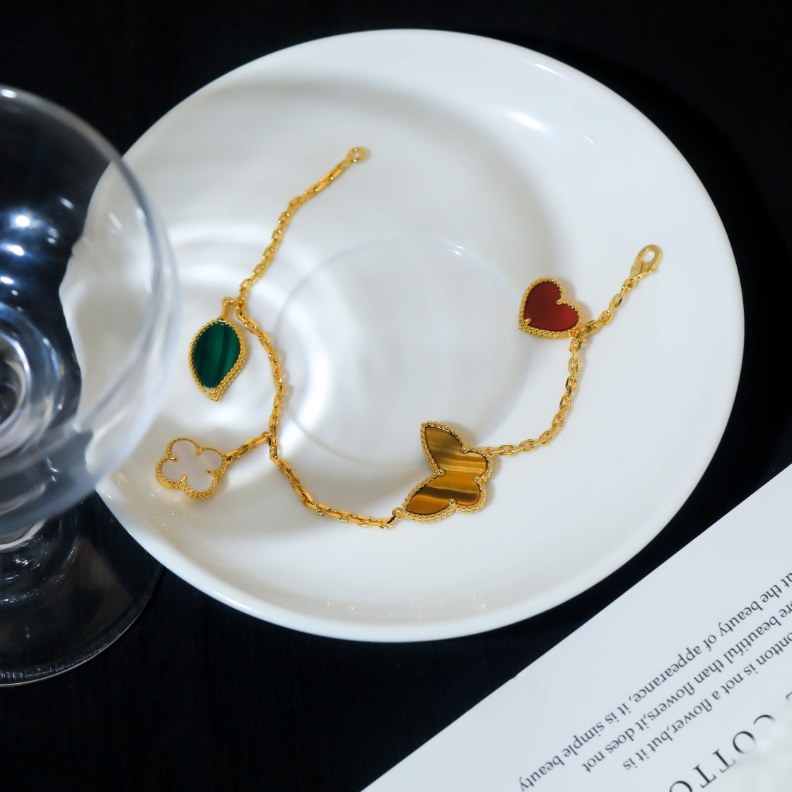 [Garvey ]LUCKY SPRING 5 MOTIF GOLD BRACELET