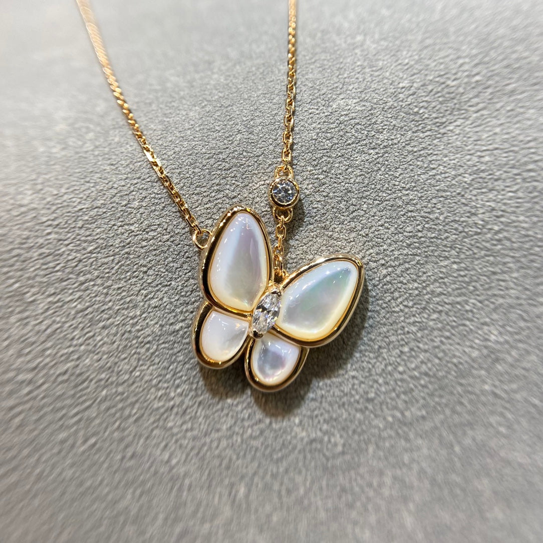 [Garvey ]BUTTERFLY MOP DIAMOND NECKLACE