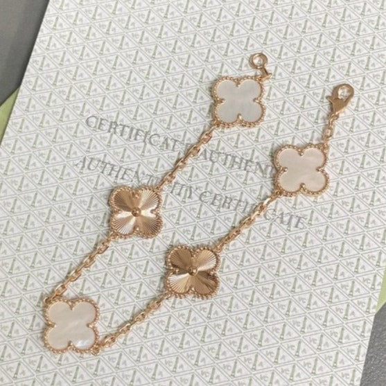 [Garvey ]CLOVER WHITE PEARL MOP 5 MOTIF BRACELET COLLECTION