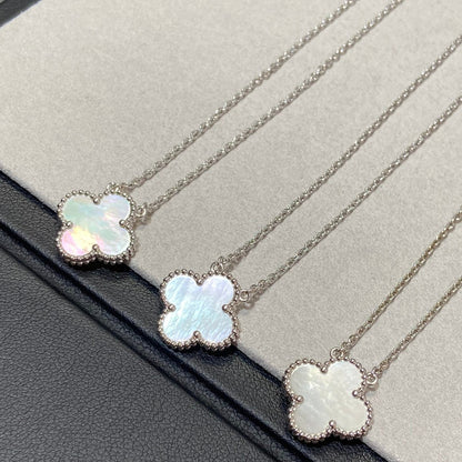 [Garvey ]CLOVER MEDIUM SILVER WHITE MOP NECKLACE