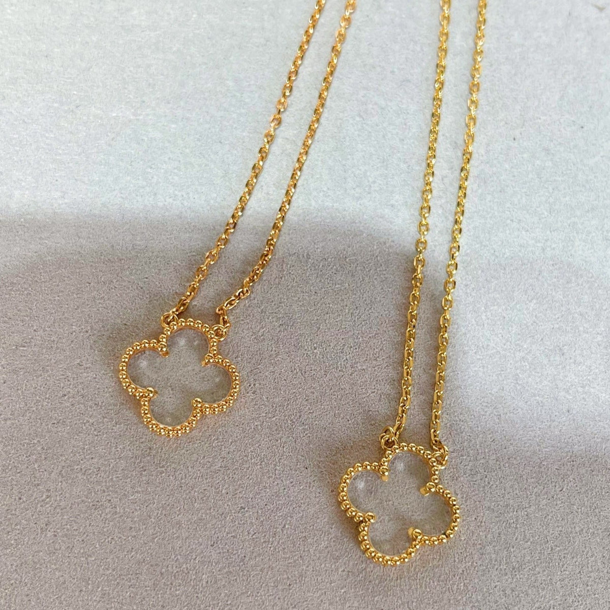 [Garvey ]CLOVER ROCK CRYSTAL ROSE GOLD NECKLACE