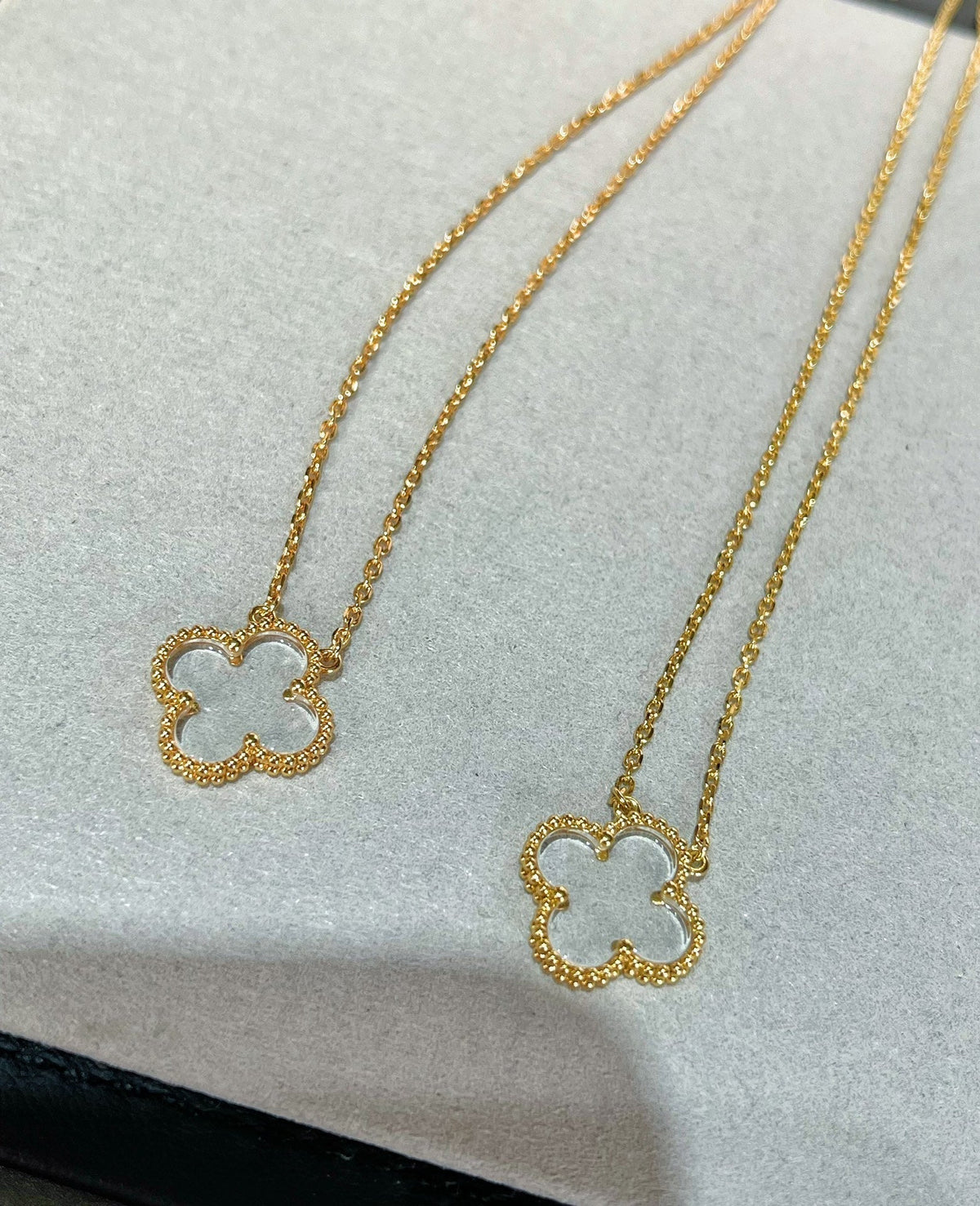 [Garvey ]CLOVER ROCK CRYSTAL ROSE GOLD NECKLACE