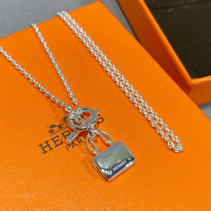 [Garvey ]CONSTANCE PEDANT SILVER NECKLACE