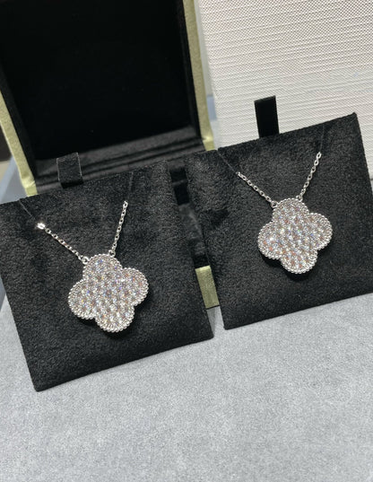 [Garvey ]CLOVER 25MM LARGE PENDANT DIAMOND PAVED SILVER NECKLACE