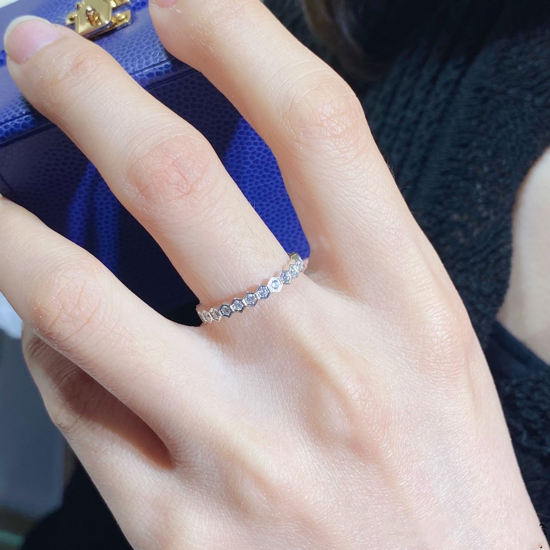 [Garvey]BEE LOVE DIAMOND PAVED SMALL RING