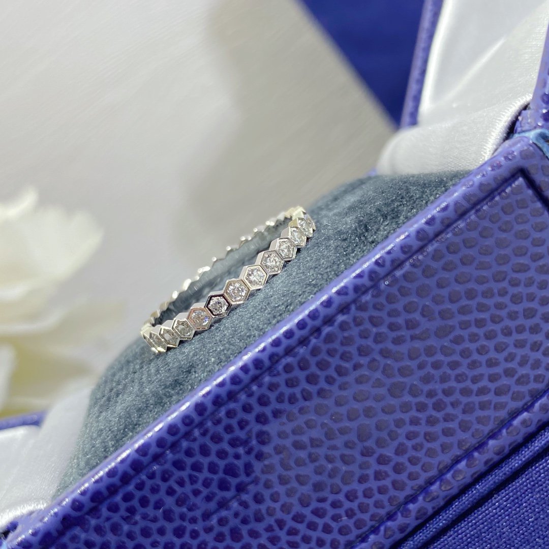 [Garvey ]BEE LOVE DIAMOND PAVED SMALL RING