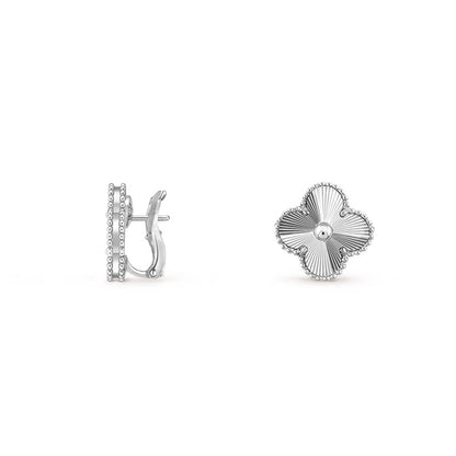 [Garvey]15MM CLOVER FLOWER STUD EARRINGS WHITE GOLD COLLECTION