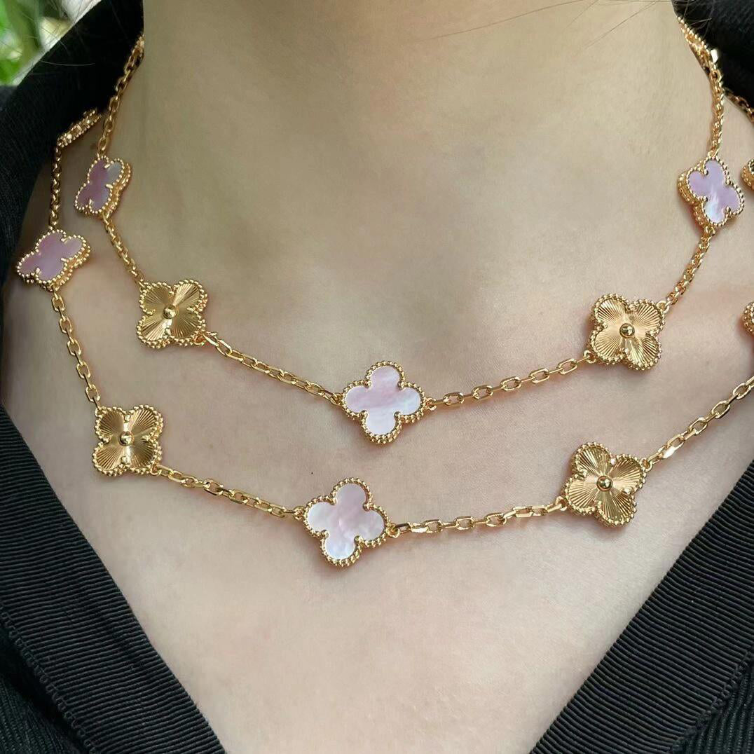 [Garvey ]CLOVER 20 MOTIFS LASER PINK MOP NECKLACE