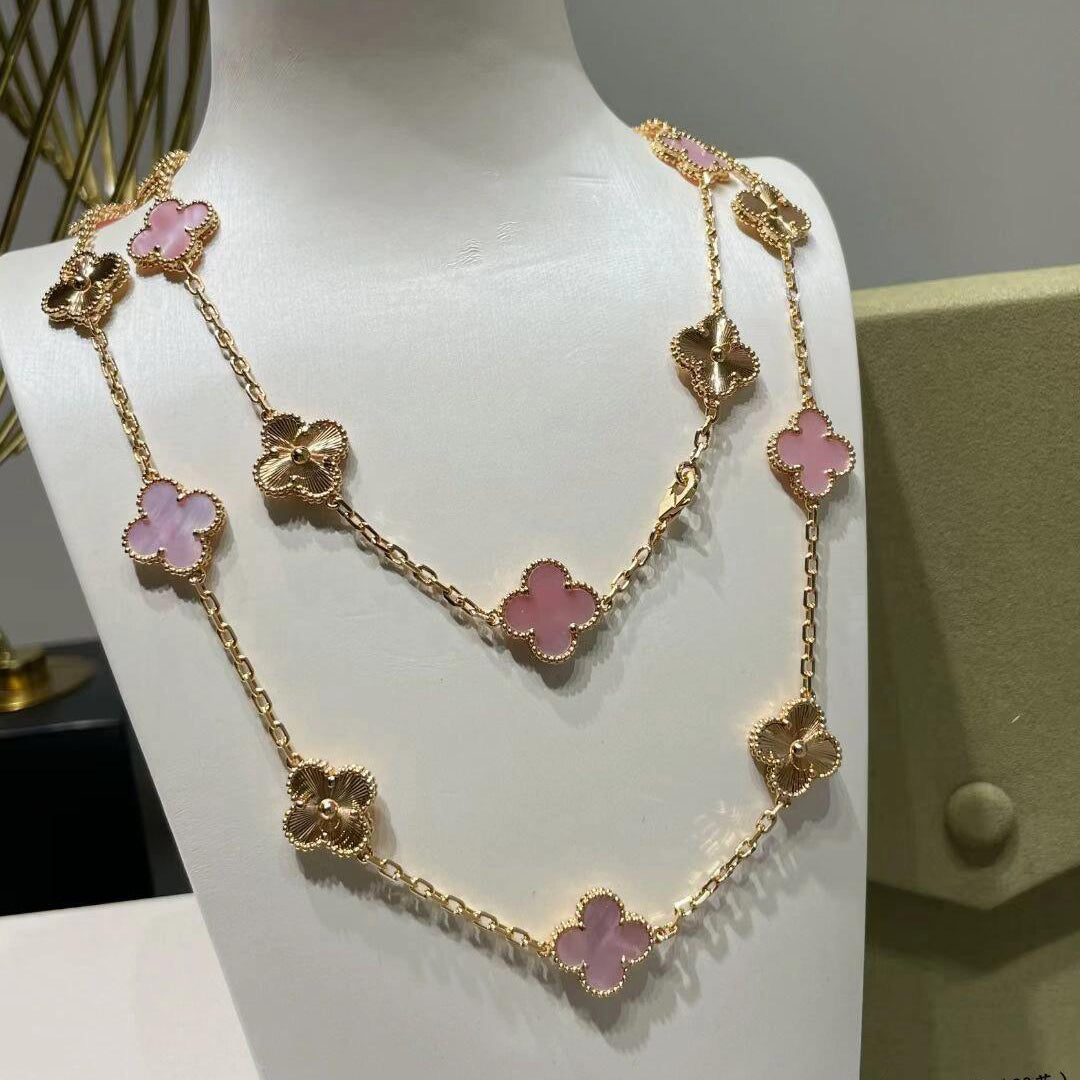 [Garvey ]CLOVER 20 MOTIFS LASER PINK MOP NECKLACE